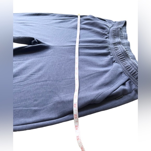 Eddie Bauer Pants - Picture 6 of 9